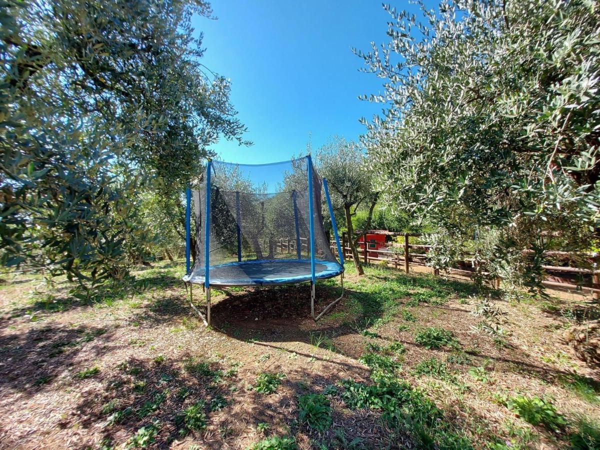 Stone holiday home in Fiano Pescaglia with private garden Loppeglia Esterno foto
